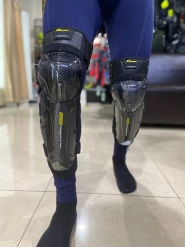 Ones Again Наколенники Carbon Fiber Force в Ярославле